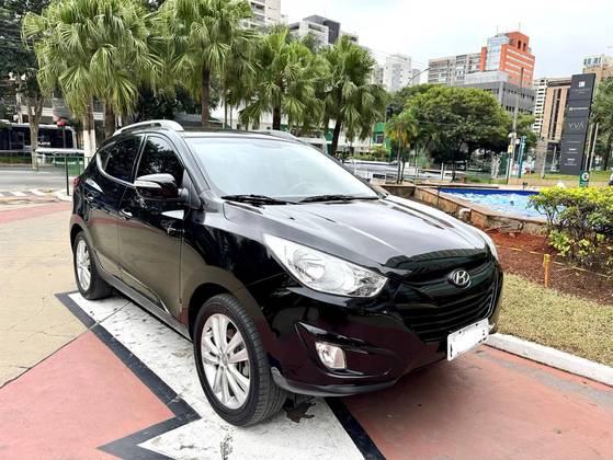 HYUNDAI IX35 2.0 MPFI GLS 4X2 16V GASOLINA 4P AUTOMÁTICO HYUNDAI IX35 2.0 MPFI GLS 4X2 16V GASOLINA 4P AUTOMÁTICO